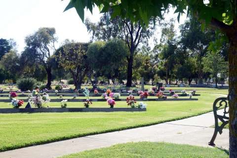 Pine Lodge memorials