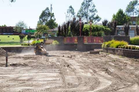 Monash Park Pond-20160122-3202