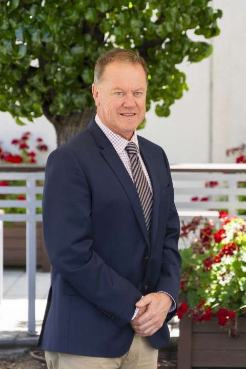 Cr Steven Threlfall