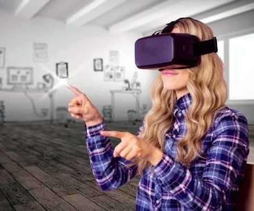 Cover image for event - Exploring Virtual Worlds
