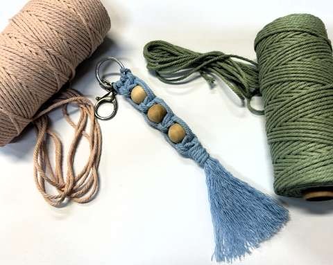 1756105180-Macrame_Keychain_2
