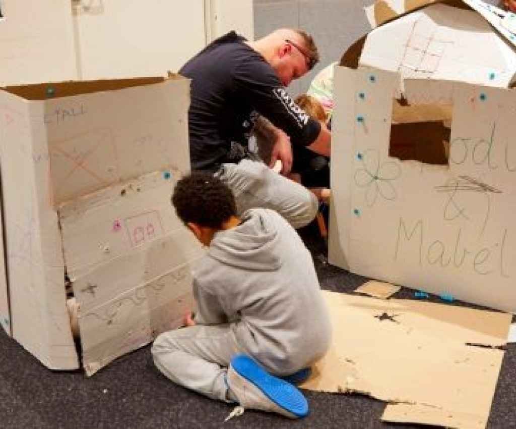 Cover image for event - School Holiday Activity at Shepparton Library - Museums Victoria STEM: Cardboard Construction with MakeDo