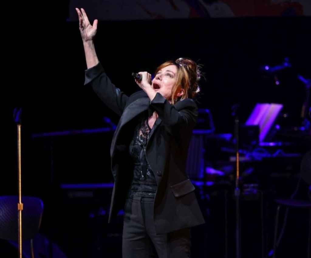 Cover image for event - Riverlinks and Winding Road Productions present They Sang At Carnegie Hall -- Bernadette Robinson - AN AFTERNOON DELIGHT