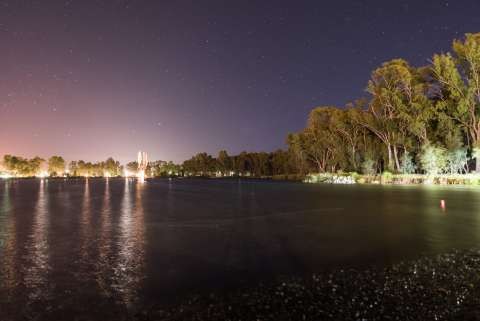 Victoria Park Lake Night-20151202-0313