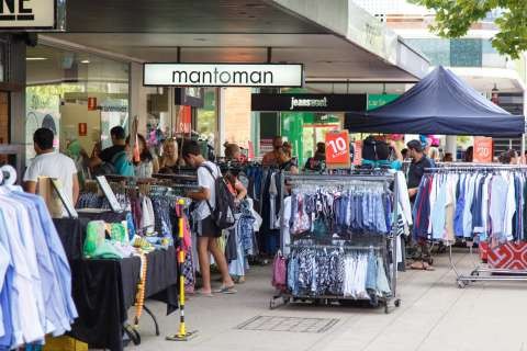 Summer City Market-20150227-3938