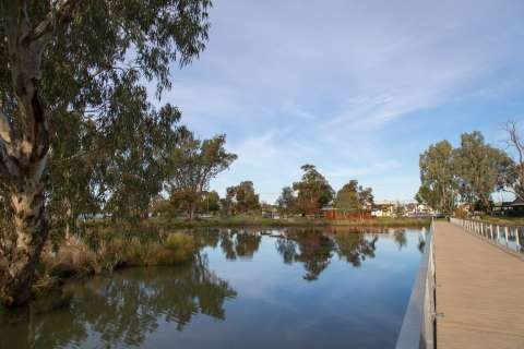 Victoria Park Lake - 20160520 - 3184