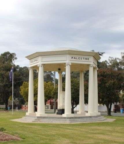Mooroopna War Memorial-14169-32704