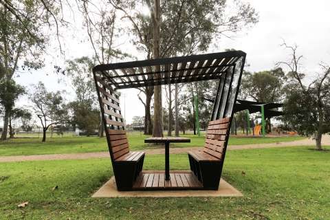 Dining Pod Mooroopna 12 IMG 4790 01 June 2022 Lingy 1