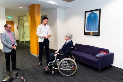 Gifting of the City of Shepparton Mayoral blazer to Council DIR-899278 LINGY HARHANGI June 06 2024  DSC2305 2