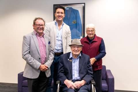 Gifting of the City of Shepparton Mayoral blazer to Council DIR-899278 LINGY HARHANGI June 06 2024  DSC2360 7