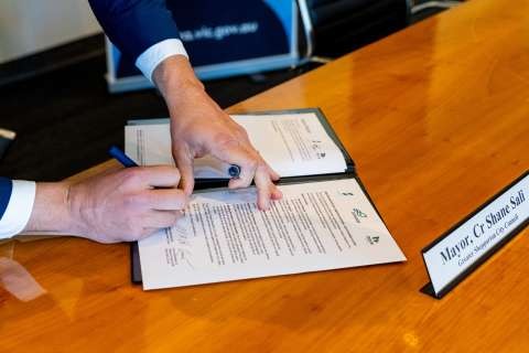 Signing of Economic Accord Lingy Harhangi MUR532250 24 July 2025 19